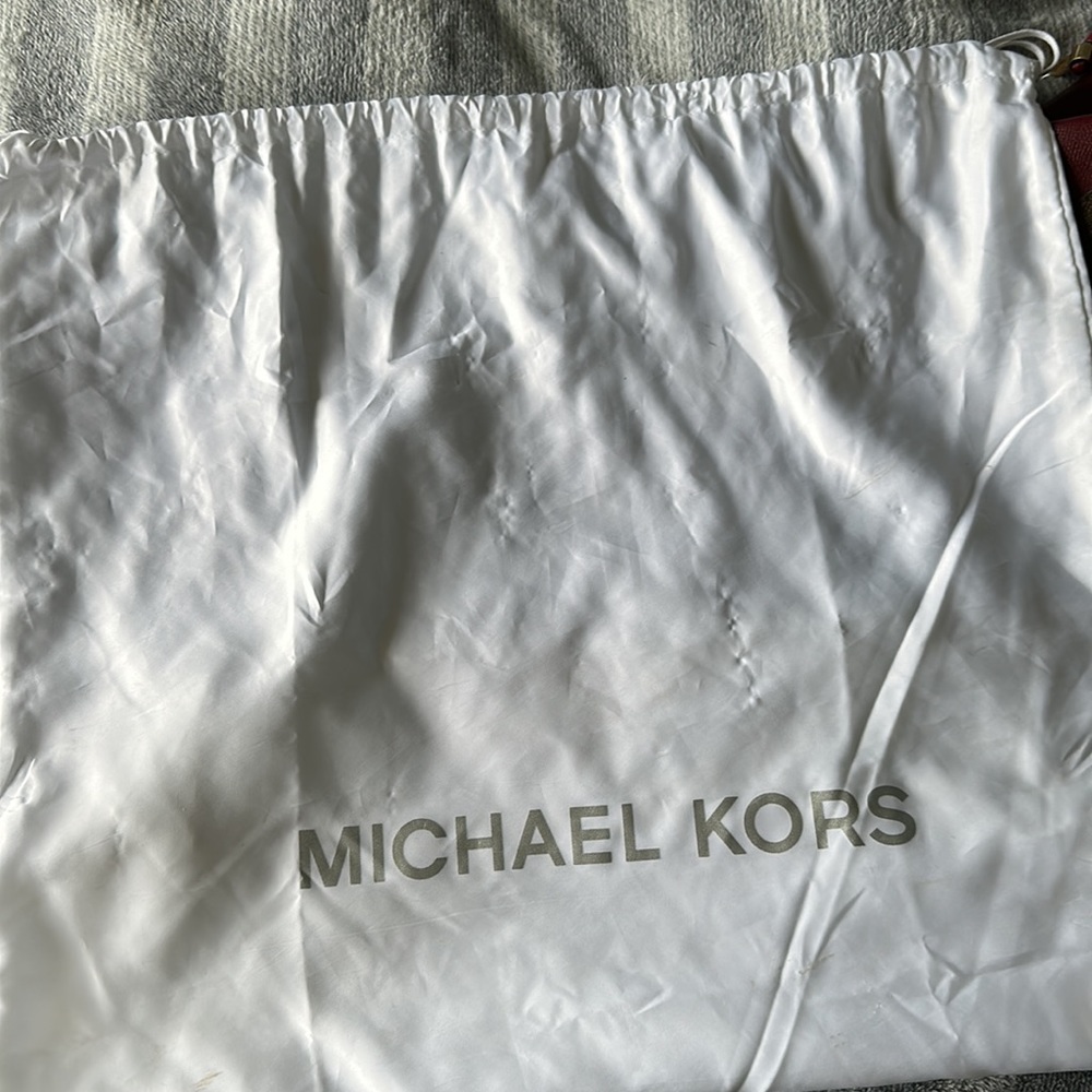 Large Blie Michael Kors Tote - Picture 4 of 4